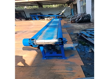 鏈板輸送機(jī)不銹鋼網(wǎng)帶平頂鏈輸送帶耐高溫鏈板生產(chǎn)線板式鏈傳送帶