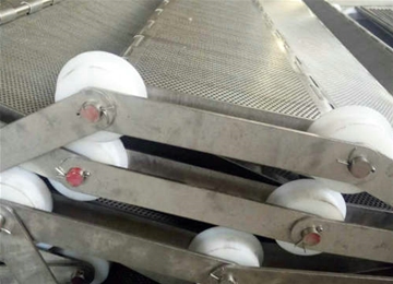 大節(jié)距250毫米的鏈板輸送機(jī)